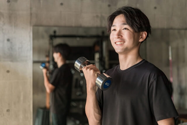 エクササイズ中の男性