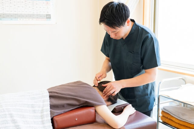 頭の施術